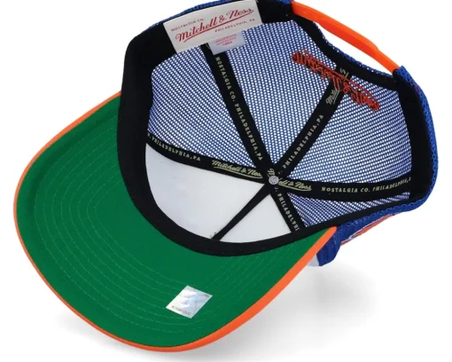 Trucker-Mitchell & Ness New York Knicks Party Time Trucker - White