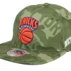 Fitted-Mitchell & Ness New York Knicks Tonal Camo Stretch Green Camo Fitted -
