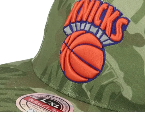 Fitted-Mitchell & Ness New York Knicks Tonal Camo Stretch Green Camo Fitted -