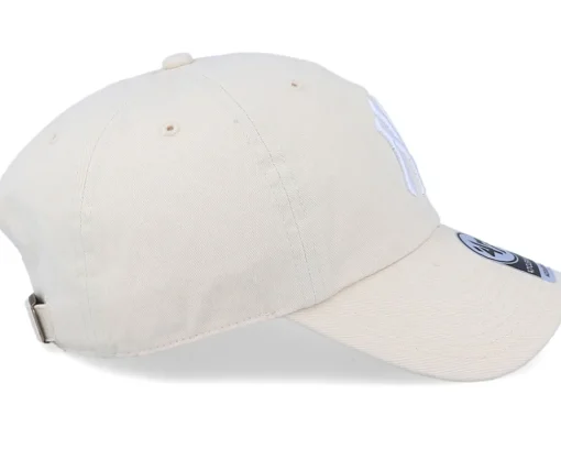 Dad Cap-47 Brand New York Yankees Clean Up Natural/White Adjustable -