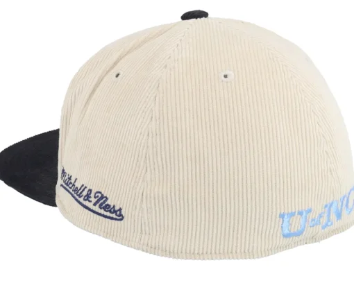 Fitted-Mitchell & Ness North Carolina Tar Heels Team Cord Off White/Black Fitted - Beige