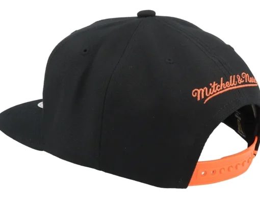Clearance Mitchell & Ness Philadelphia Flyers Retro Lock Up Snapback - Black