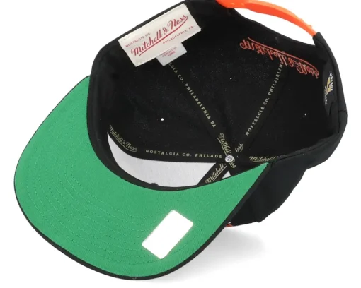 Clearance Mitchell & Ness Philadelphia Flyers Retro Lock Up Snapback - Black
