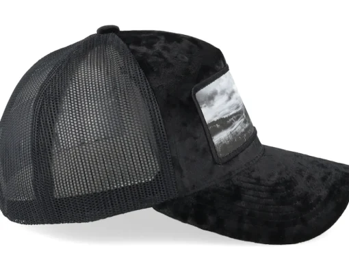 Trucker-Scenes Quiet Place Velvet Black/Black A-frame Trucker -