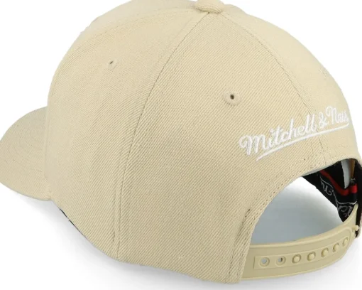 Outlet Mitchell & Ness Retro Logo Classic Red Khaki Adjustable -