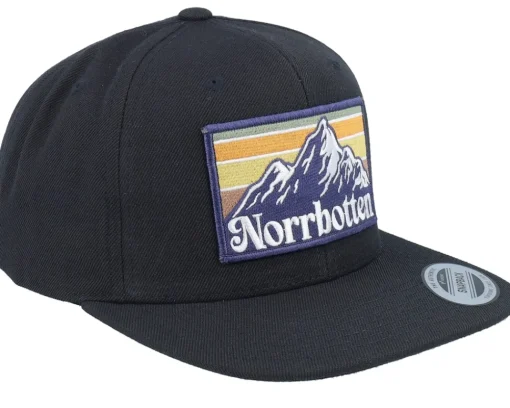 Snapback-Wild Spirit Swedish Norrbotten Landscape Snapback - Black