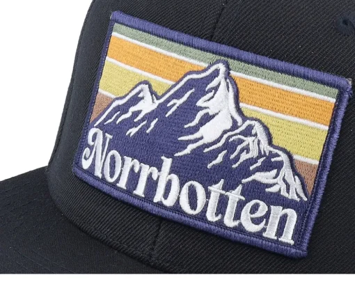 Snapback-Wild Spirit Swedish Norrbotten Landscape Snapback - Black