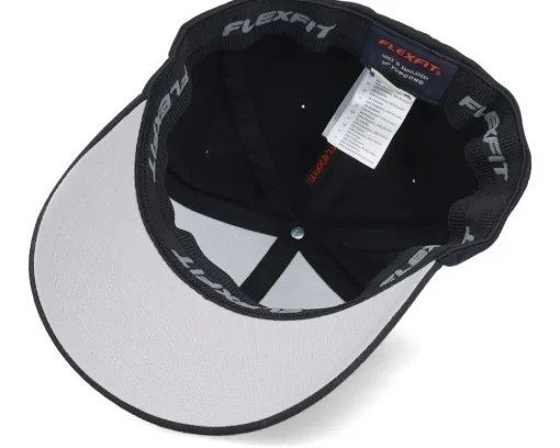 New Iconic Wolf Gold Patch Black Flexfit -